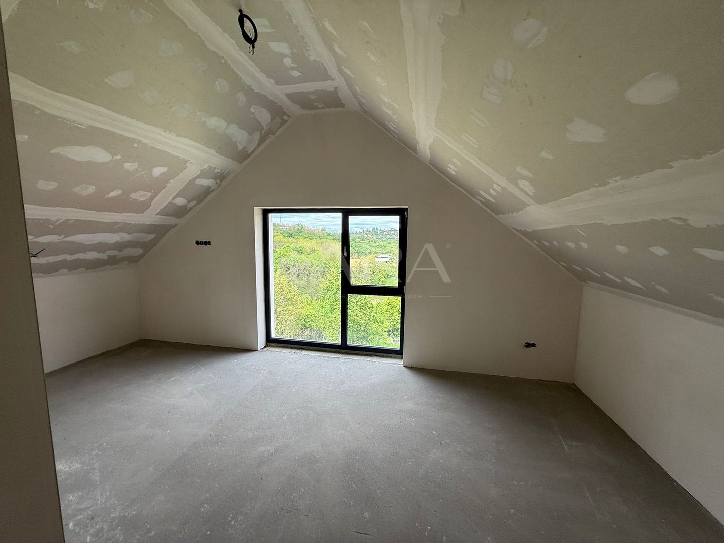 Casă modernă cu priveliște spectaculoasă în Feleacu - Poză 3