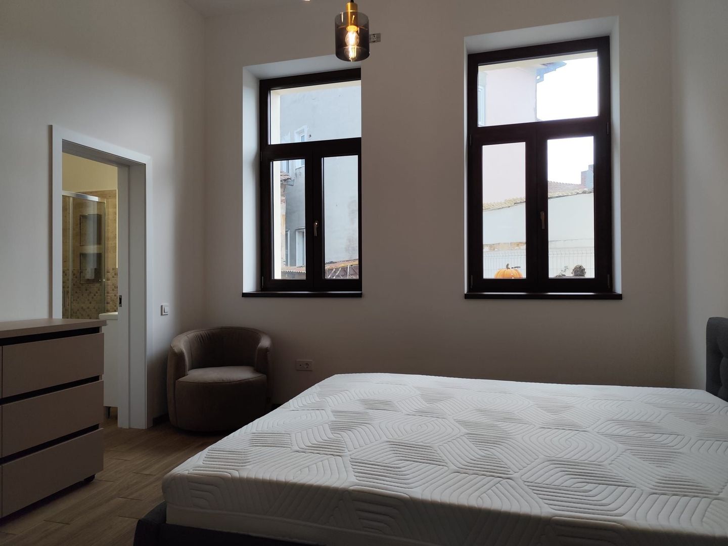 Vanzare | proprietate ultracentrala | studio + ap.2 camere | Oradea - Poză 15