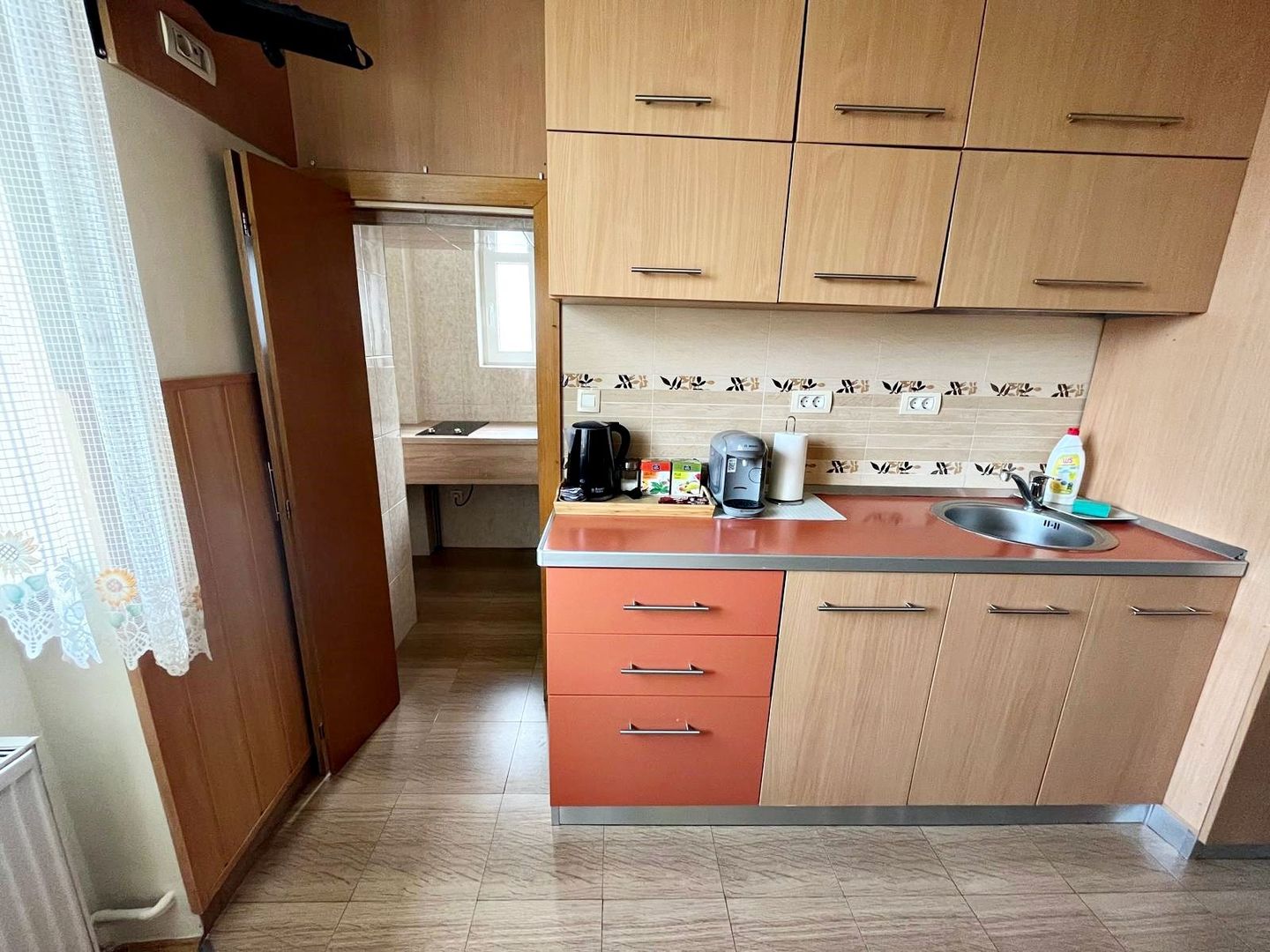 Zona Piața Unirii-Poarta Schei apartament spațios, mobilat complet - Poză 9