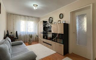 Apartament de vânzare cu 2 camere în zona Velența, Oradea - Poză 1