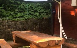 Pensiune montana cu 3200 mp teren in Bicaz, judet Neamt - Poză 4