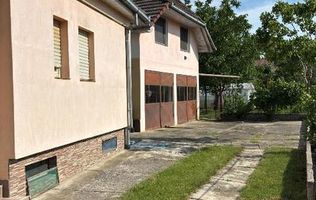 Agenția imobiliara BRASADAS vinde casa in zona CENTRALA.
