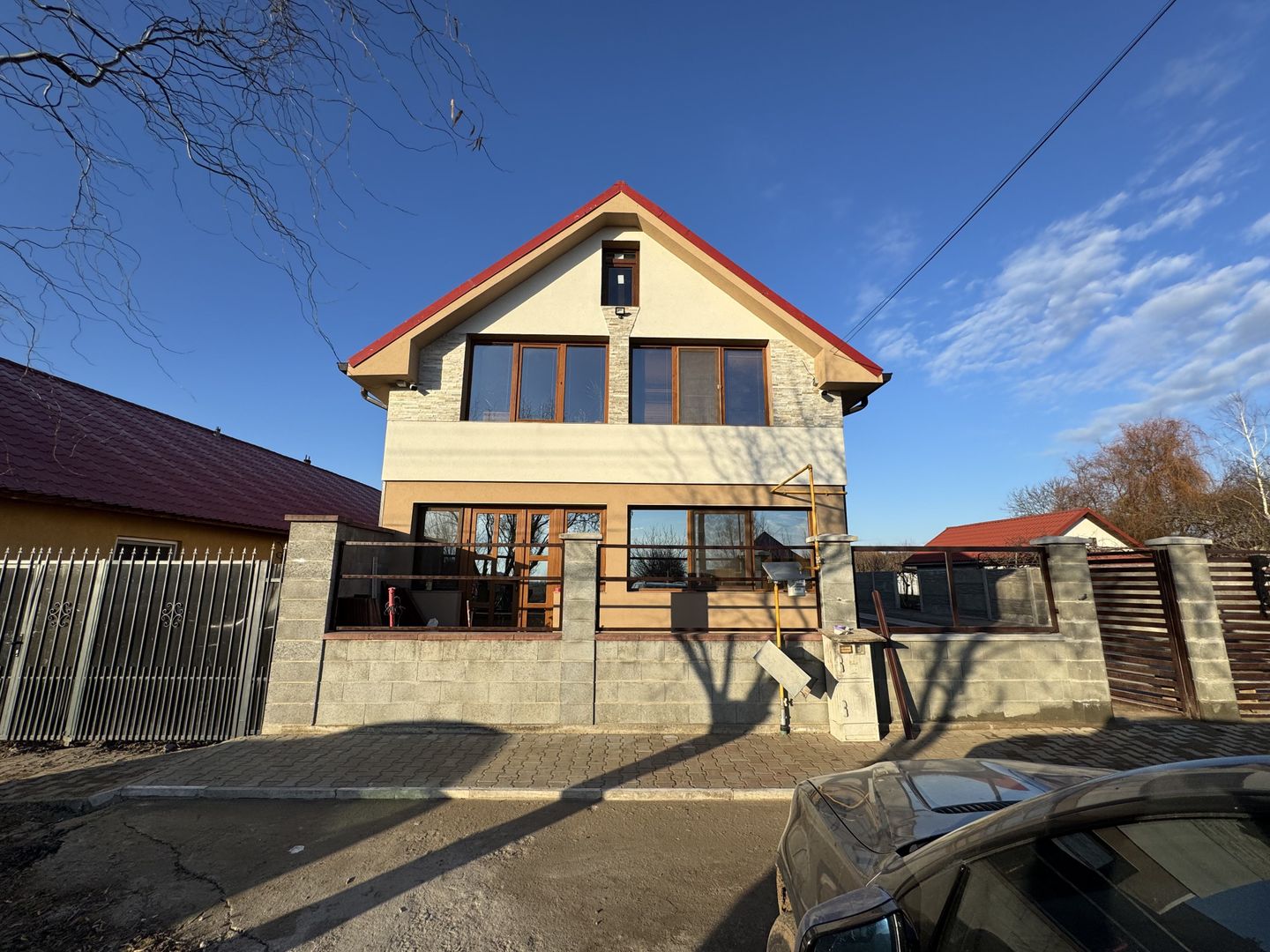 Casa Individuala Sanandrei,P+M,4 Camere,Terasa Acoperita,Teren Generos,Mobilata - Poză 3