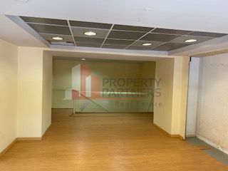 Spatiu comericial in cladire consolidata si renovata. - Poză 9