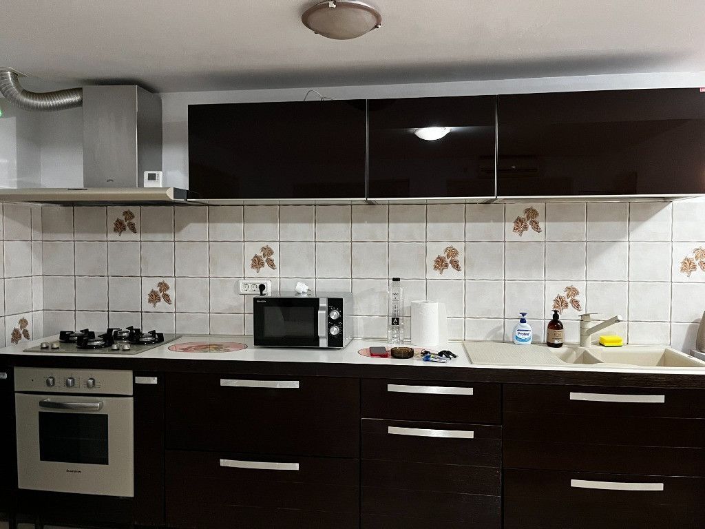 BRASADAS inchiriaza APARTAMENT cu 3 camere zona Mihai Bravu - Poză 2