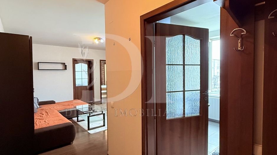 Apartament cu 3 camere decomandate / etaj intermediar - Poză 7