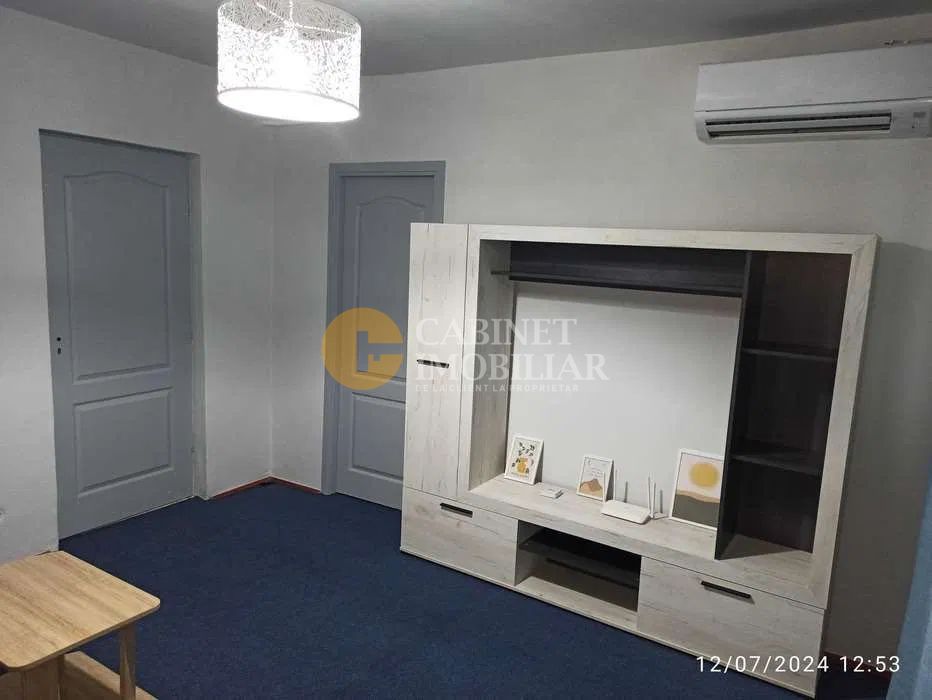 Chirie - 3 camere - Podu Ros - INTERMEDIAR - Poză 2