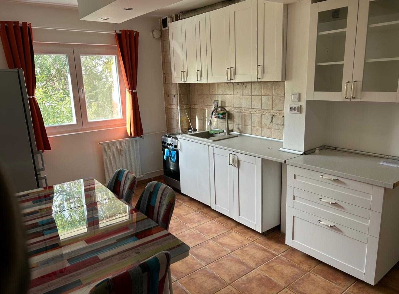 AP. 3 CAMERE DACIA, BUCATARIE INCHISA, METROU 5 MINUTE, REABILITAT - Schiță 2