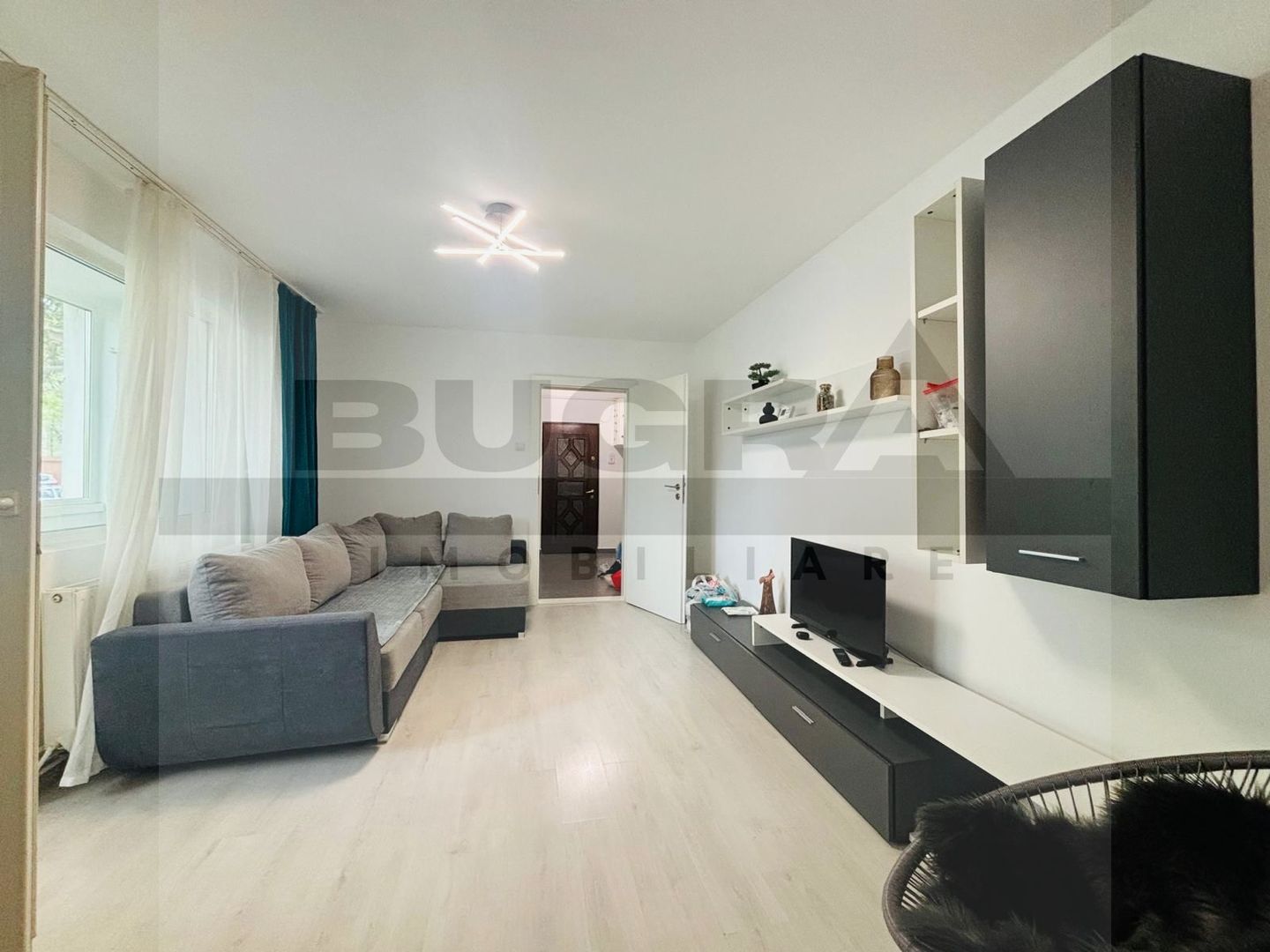 Apartament 2 camere modern, balcon, zona Albac - Poză 3
