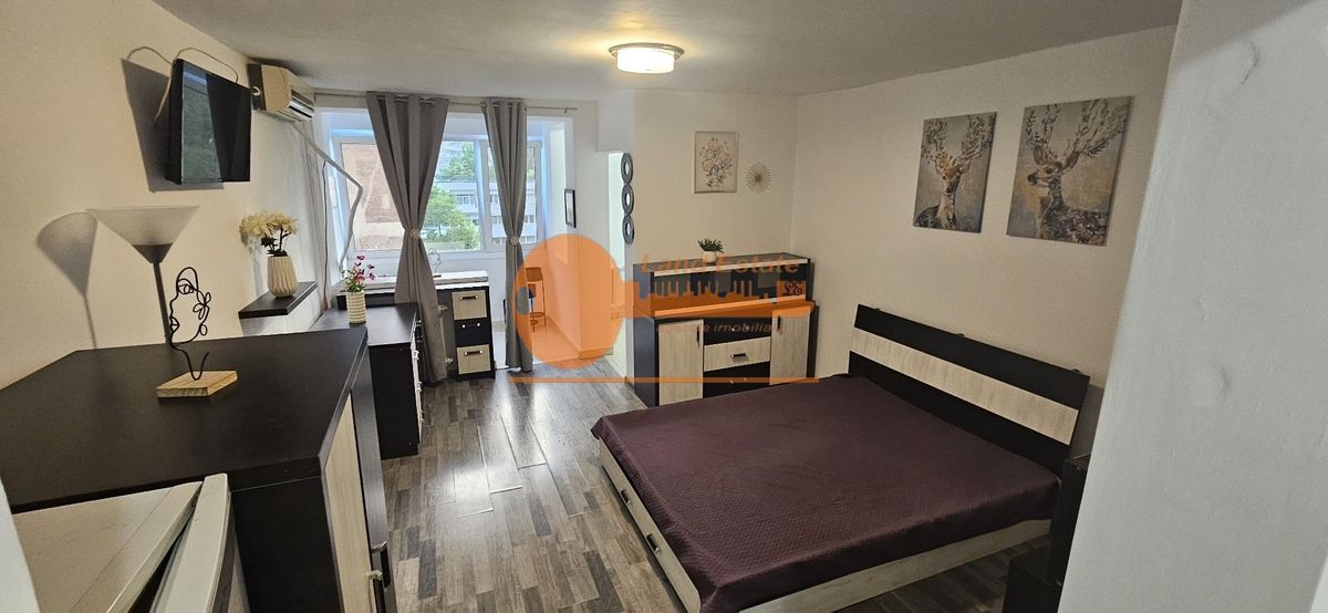 Garsoniera langa Plaza Mall - Poză 1