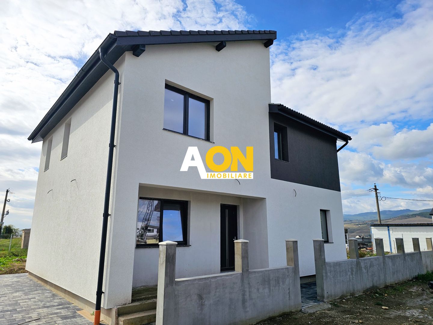 Casa semifinisata, 4 camere, 554 mp teren, Cetate - Poză 1