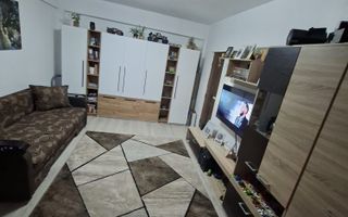 Apartamemt cu o camera de vanzare - Poză 1