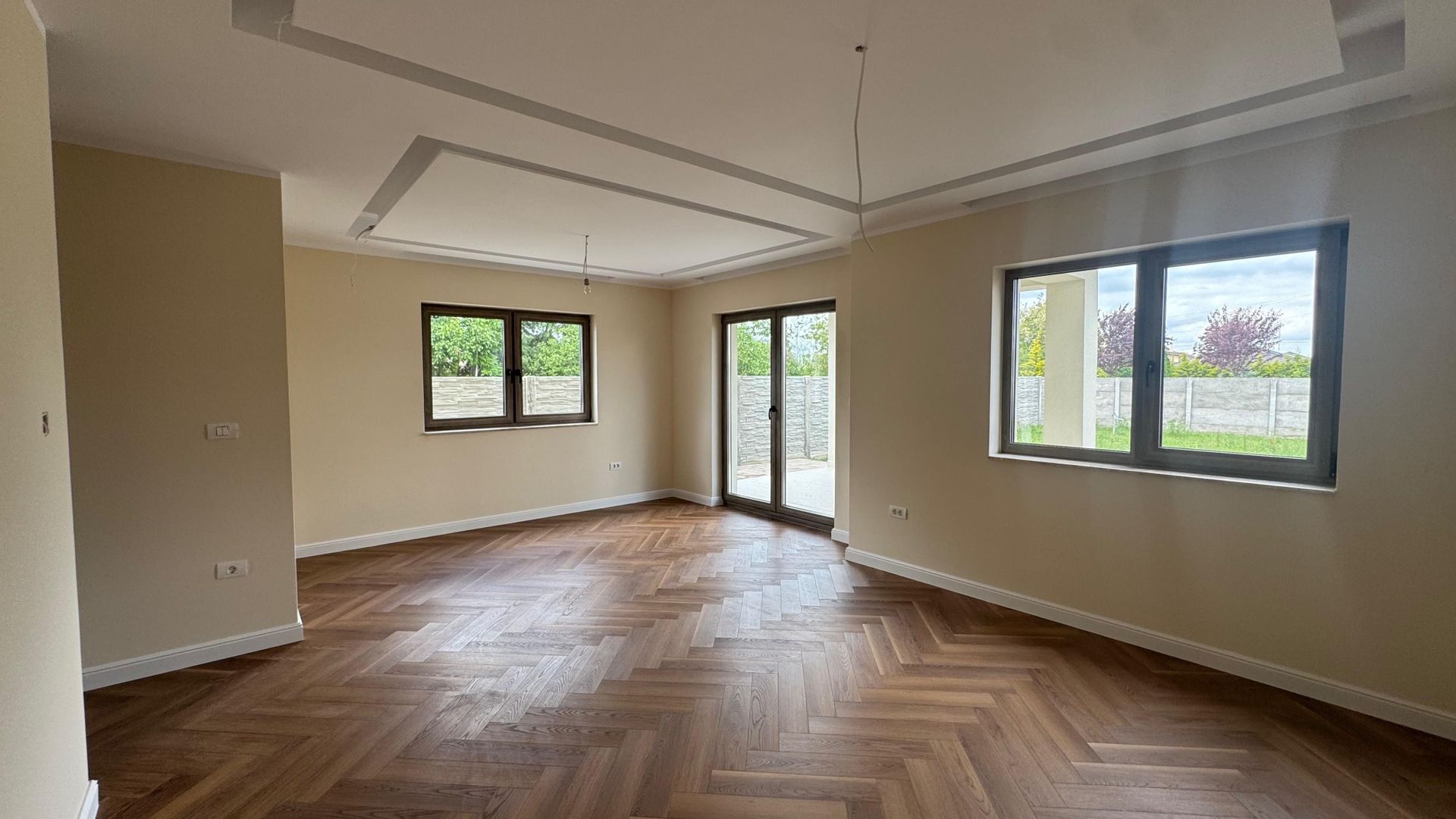 COMISION 0 | Duplex 4 camere | 120 mp utili | Teren 333 mp | Giroc - Poză 2