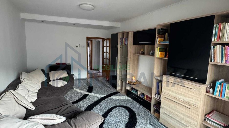 Apartament 3 camere, cartierul Alexandru cel Bun, etaj intermediar, vedere bulevard - Poză 6