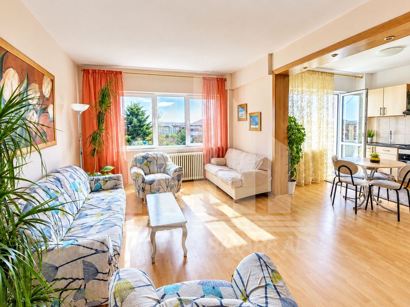 Apartament 4 camere decomandate | 101 mp | 2 bai | Cetate - Piata - Poză 1