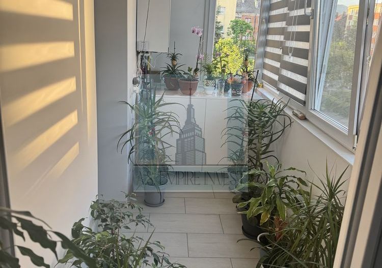 Apartament 3 Camere . 2 bai, 2 balcoane-zona Triaj/Brasov - Poză 6
