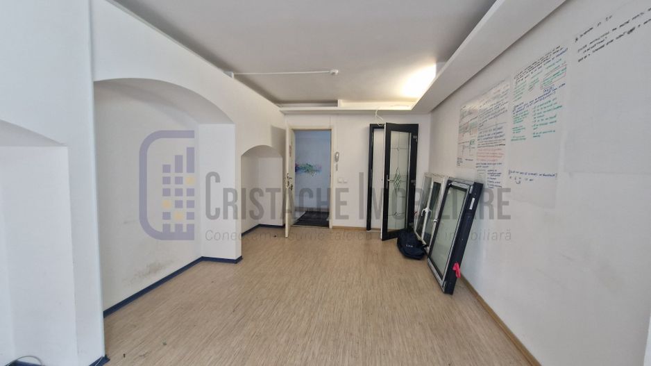 Spatii de tip birou, de mici dimensiuni, igenizate, Dristor - Poză 5