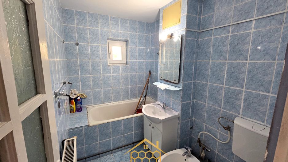Apartament 3 Camere Decomandat - Spatios - in Zona 1 Mai - Poză 14