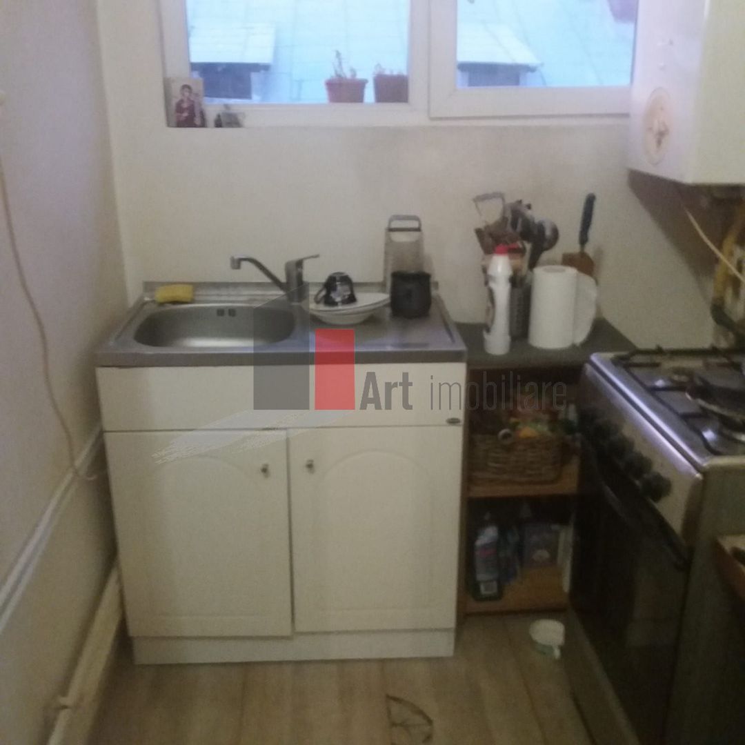 2 camere decomandat in vila Domenii - Poză 12