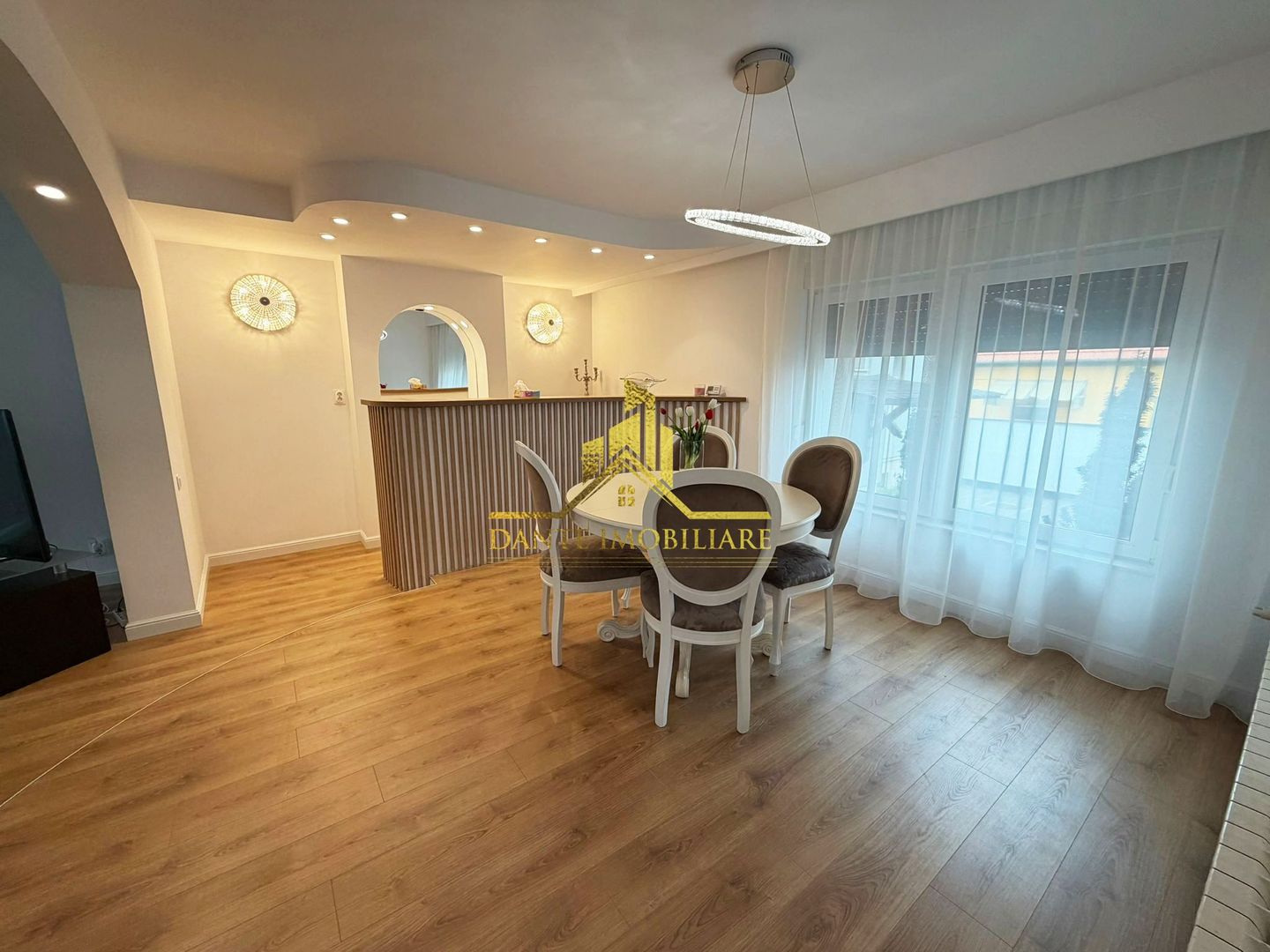 Casa, 6 camere, ultrafinisata, lux, curte, garaj, Andrei Muresanu - Poză 16