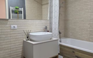 2 Camere Inchiriere zona Coresi - Poză 9