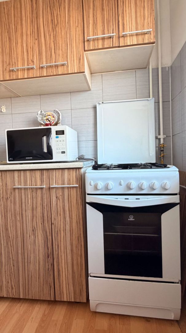 DE INCHIRIAT | GARSONIERA | INEL 2 - Poză 2