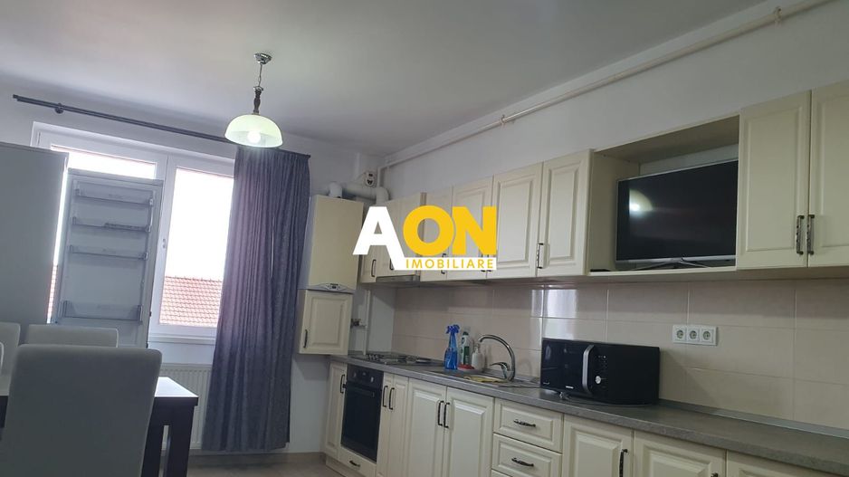 Apartament 3 Camere, Bloc Nou, Zona Cetate - Poză 8