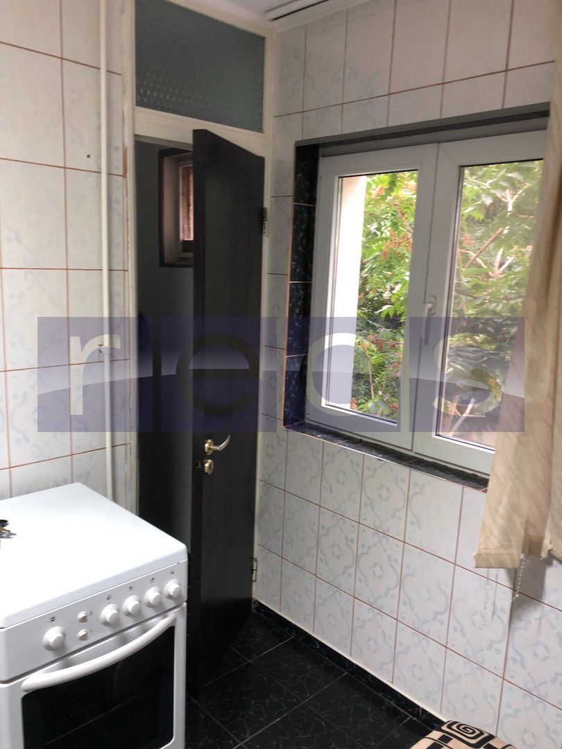 VANZARE 3 CAMERE ZONA DRISTOR - RM SARAT | DECOMANDAT | BLOC 1983 | - Poză 5