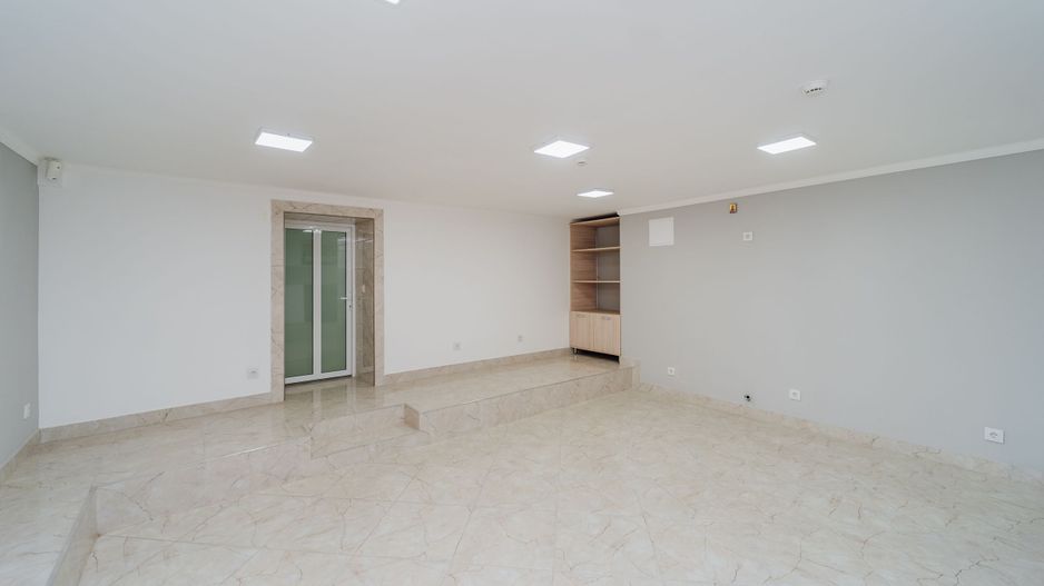 Spre chirie I Spațiu Comercial I 140 m2 I Buiucani I Prima linie - Poză 16