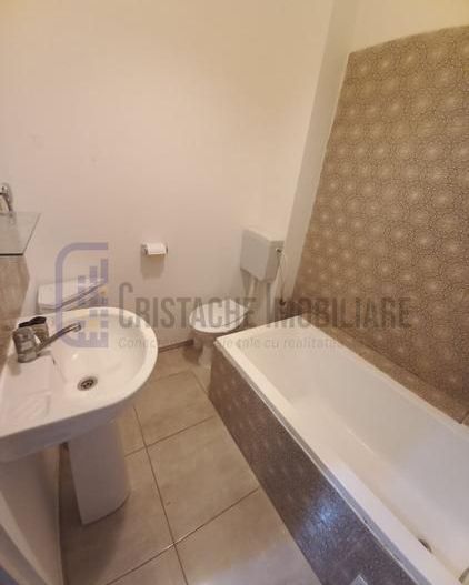 Particular, inchiriez apartament frumos in Vila nou renovata - Poză 6