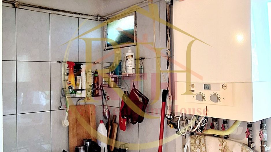 0% Comision Apartament 3 camere, decomandat, 2 bai, Bloc Izolat termic, Dambovita - Poză 12