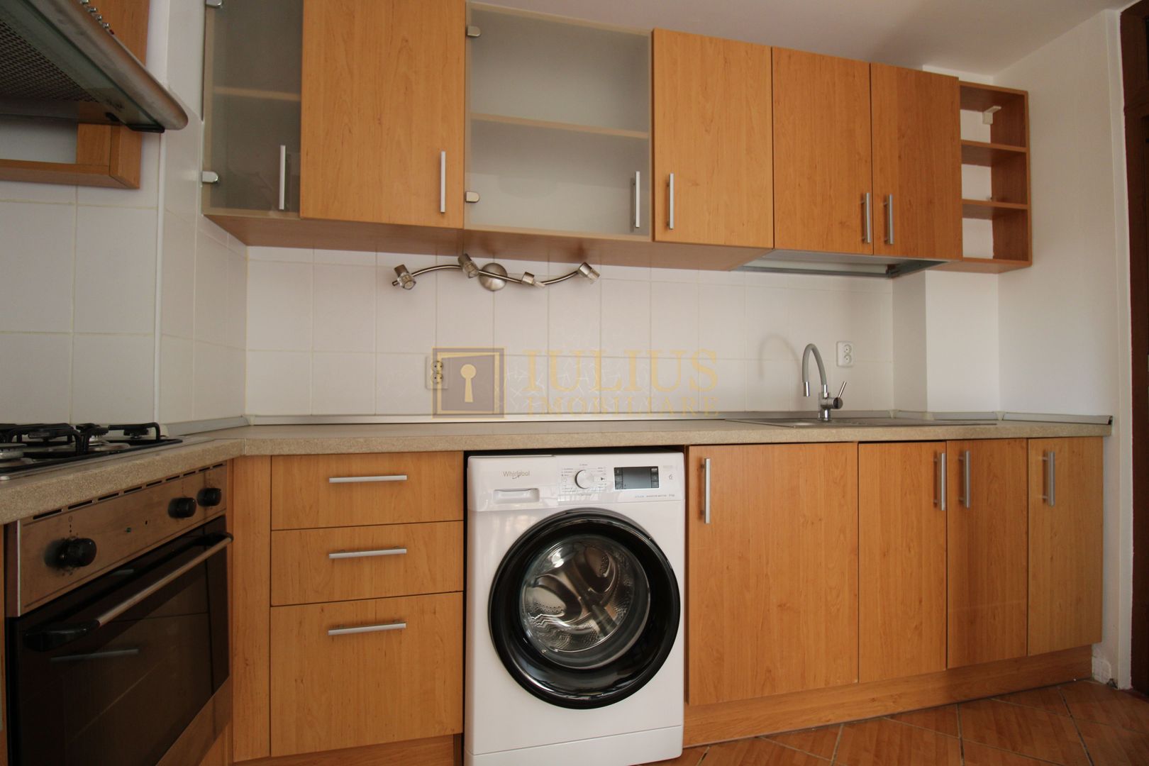 Zona Aradului, 4 camere + 2 bai, centrala proprie - Poză 6