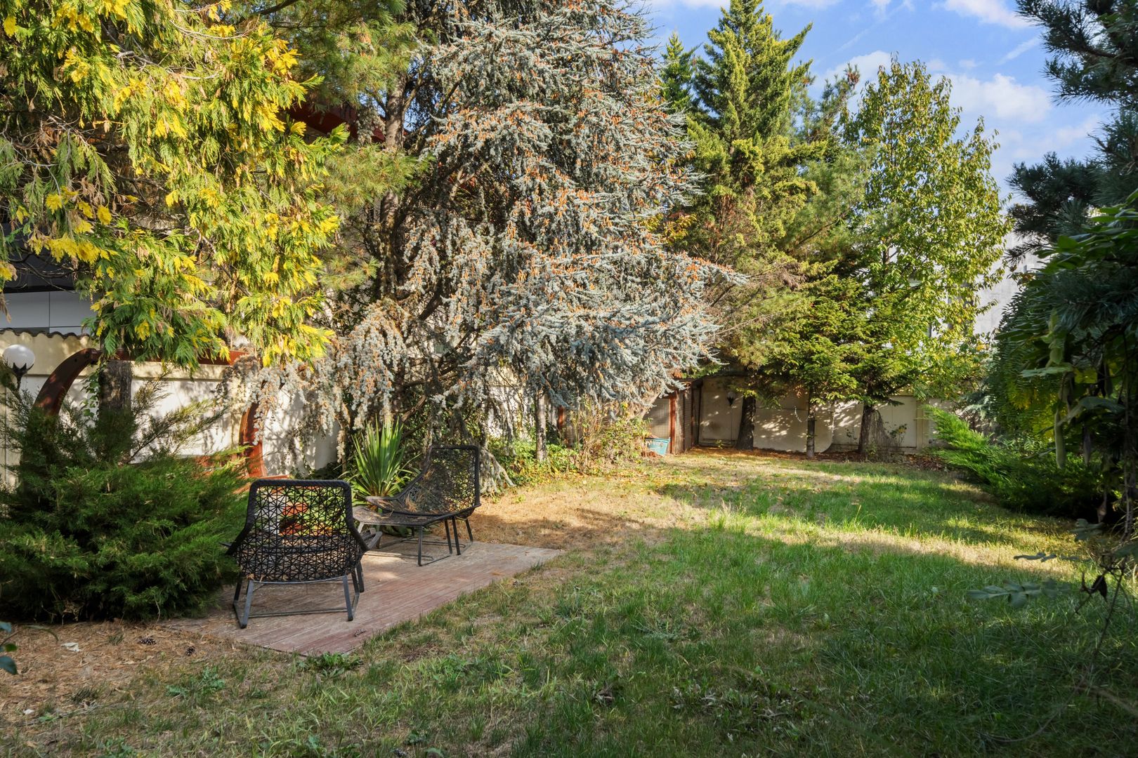 VILA ELEGANTA 5 CAMERE CU CURTE SI TERASA || EROU IANCU NICOLAE- PIPERA - Poză 36
