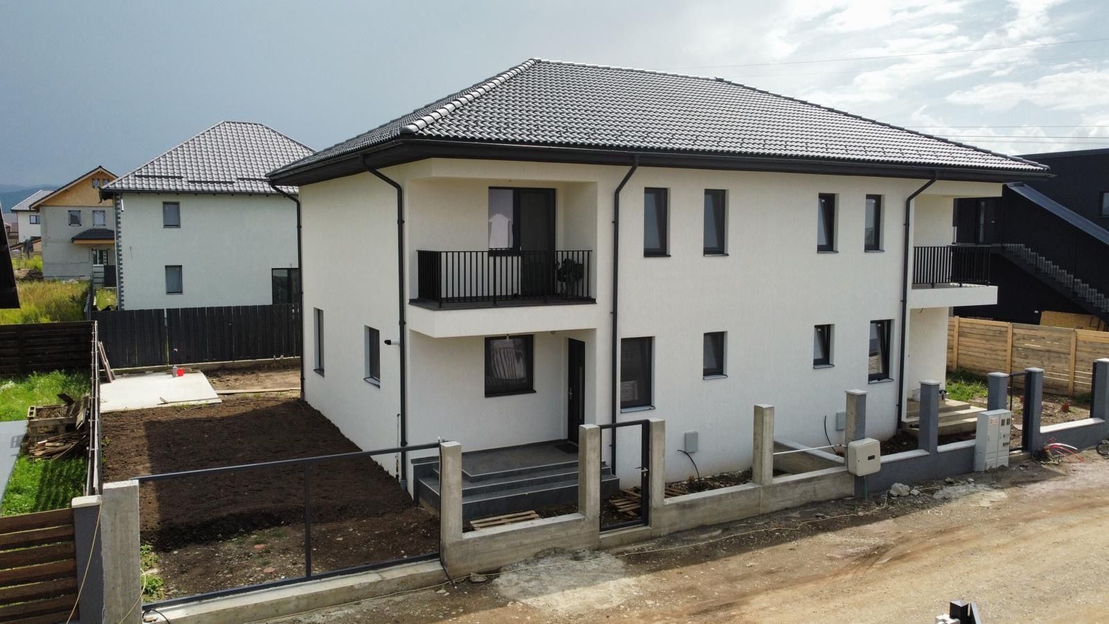 De Vânzare Duplex În Cartierul Izvor - Poză 1