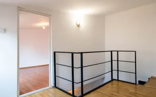Casă de vânzare – 181 mp, 3 apartamente, 9 camere – București - Poză 13