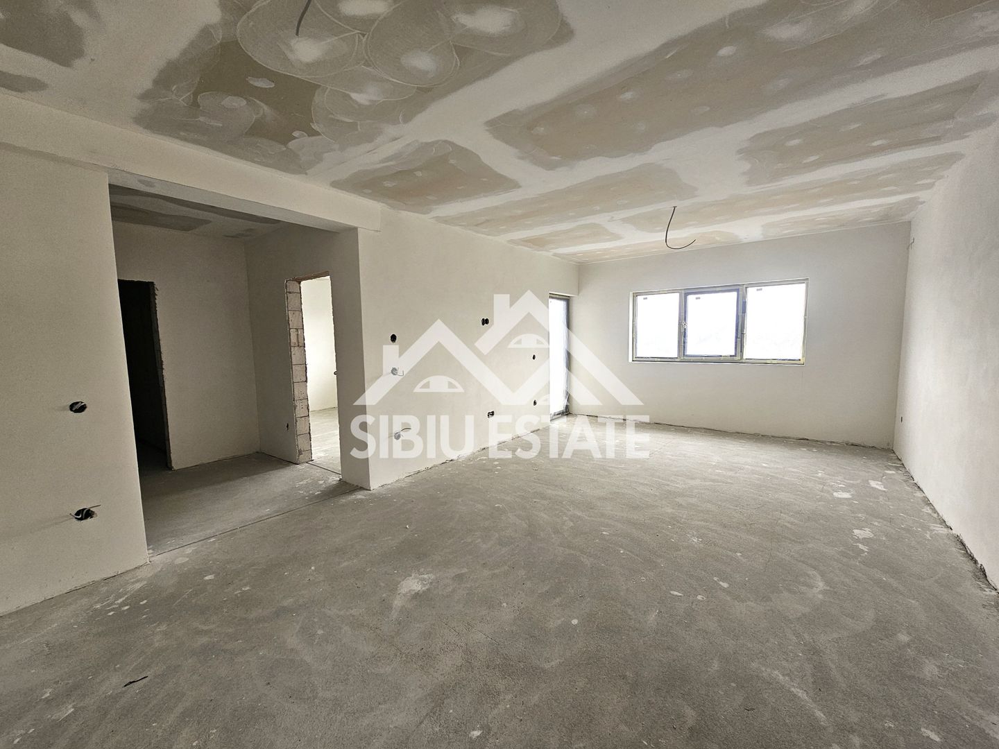 Apartament 2 camere Selimbar NOU - Poză 2