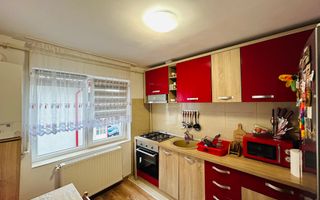 Apartament decomandat, cu 2 camere si 2 balcoane frantuzesti, etaj 2/3 - Poză 14