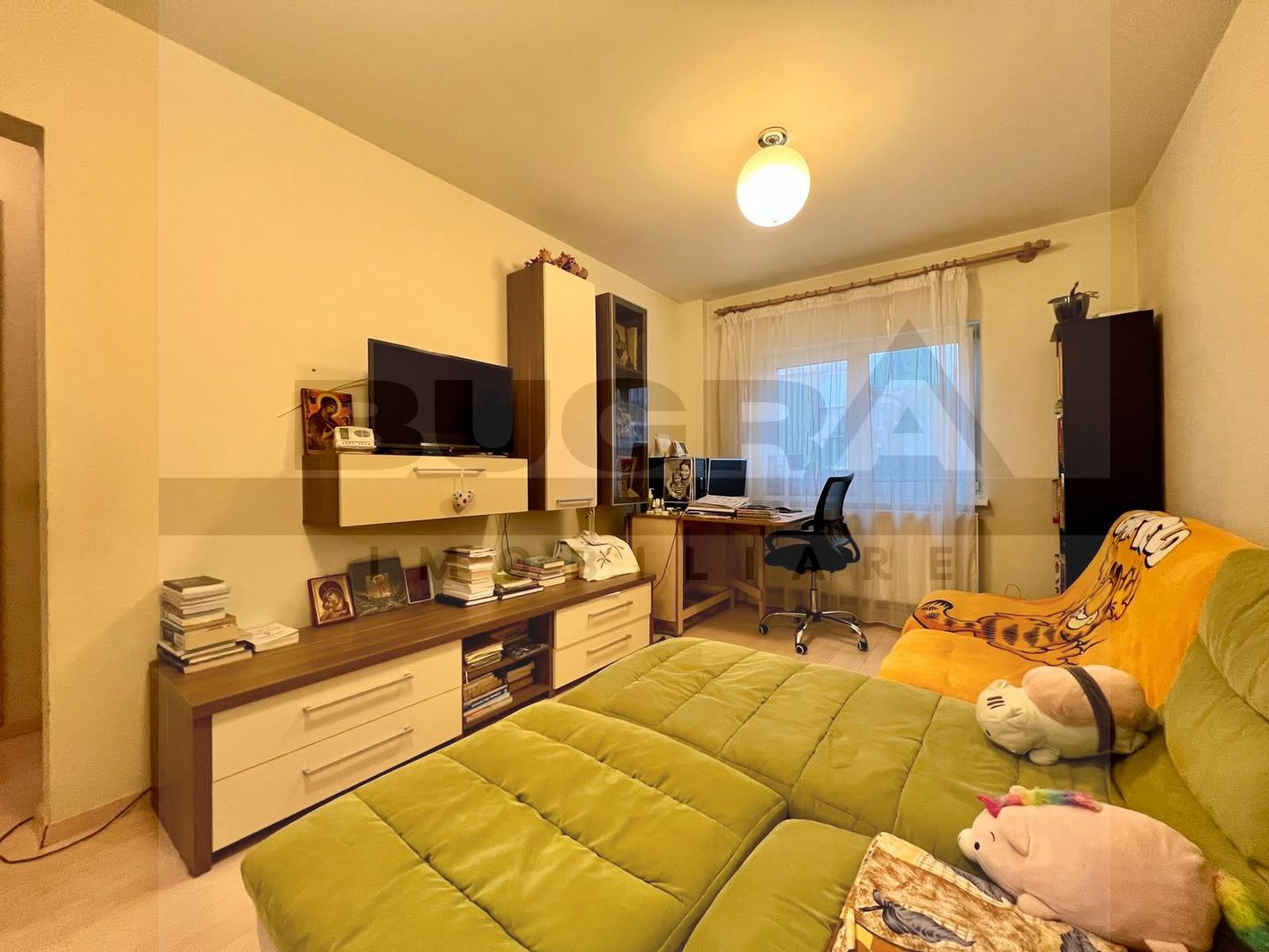 Apartament de 4 camere, 77mp, etaj intermediar, renovat, Plopilor - Poză 1