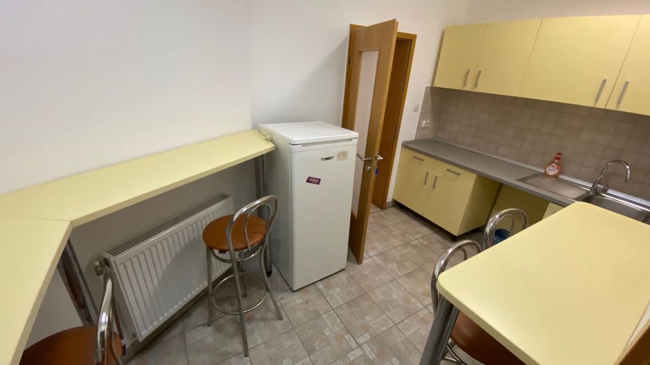 Cladire de birouri zona Olimpia Stadion  suprafață 1.100 mp - Poză 6