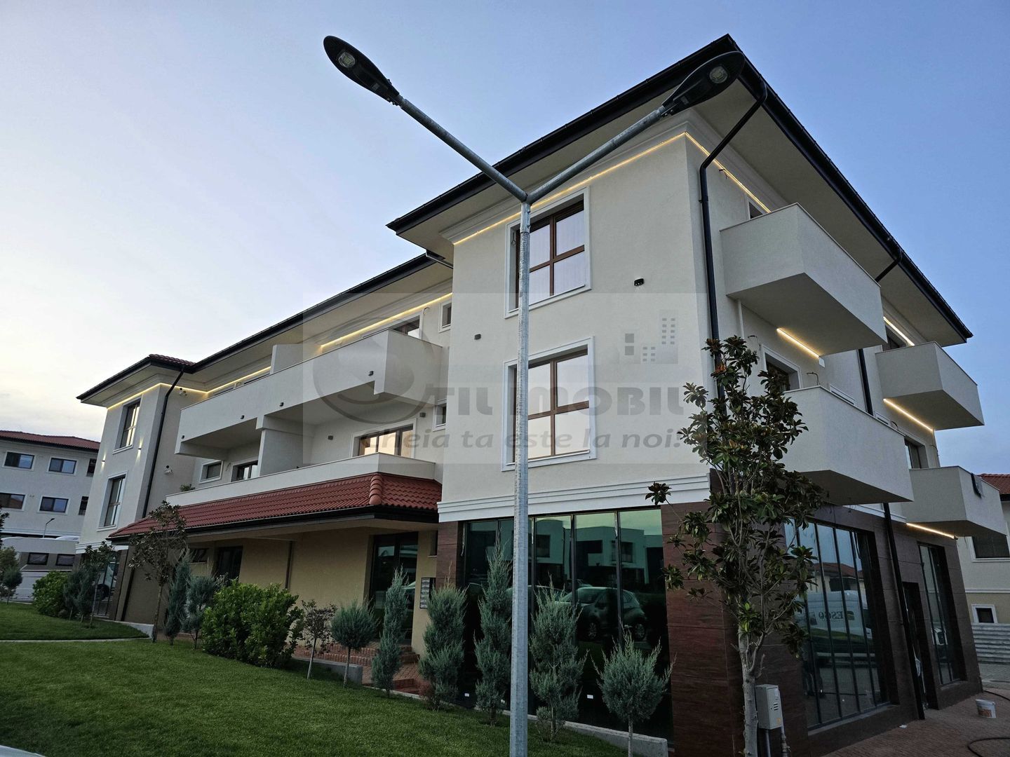 Apartament 2 cam ESQ Village3, et 2+pod propriu- 45+30 mp 123000 euro - Poză 7