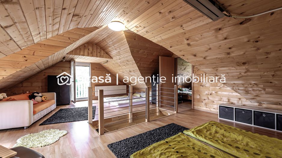 Casa de Lemn cu Piscina si Gradina Impecabila in Vladimirescu! - Poză 11