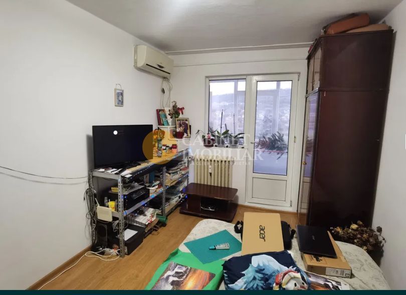 Apartament cu 1 camera ideal pentru investitii zona Alexandru cel Bun - Poză 1