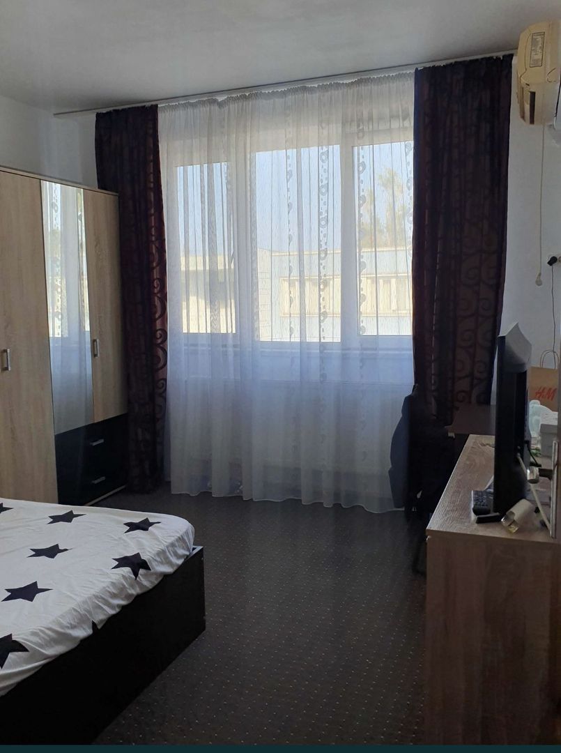 Vand apartament 2 camere - Poză 2