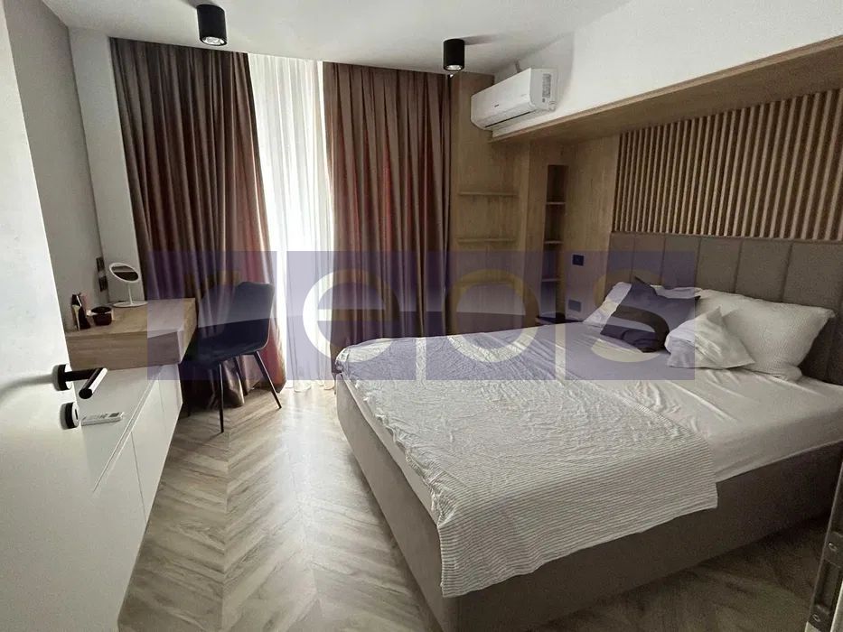 DE VANZARE APARTAMENT 4 CAMERE CALEA MOSILOR RECENT RENOVAT - Poză 4