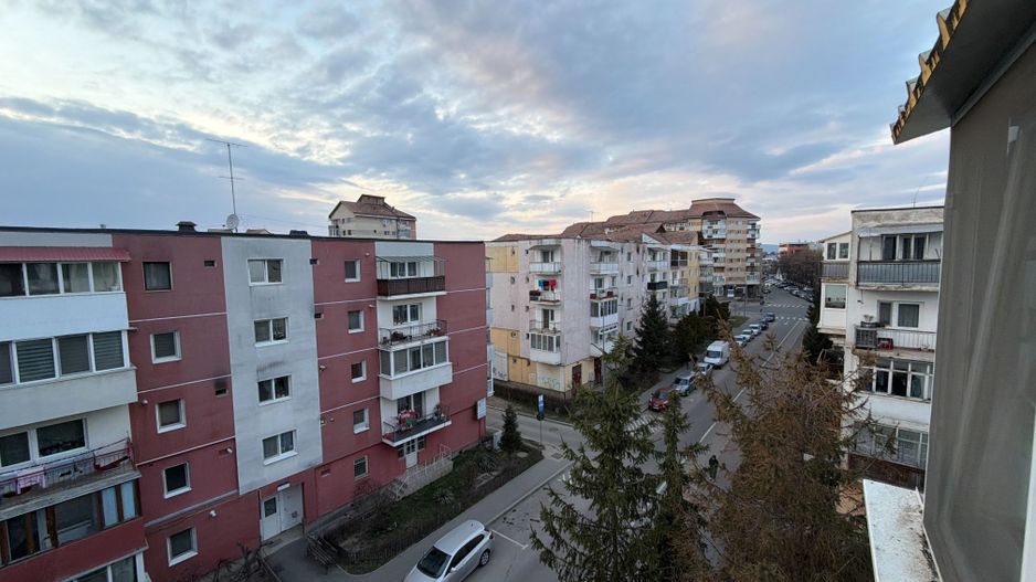 Garsonieră decomandată zona lenin 30 MP str sporturilor - Poză 10