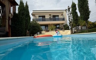 Vila ultramoderna Consul cu piscina si design impresionant - Poză 13