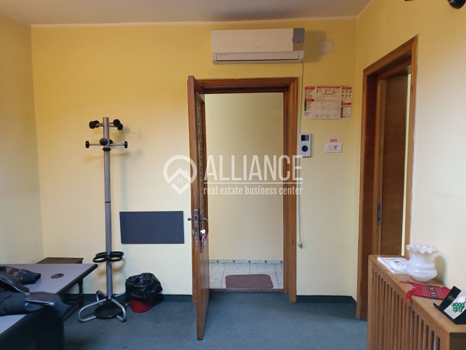 CENTRU PIATA UNIRII(COD03) - Birou cu terasa si grup sanitar propriu ! - Poză 2