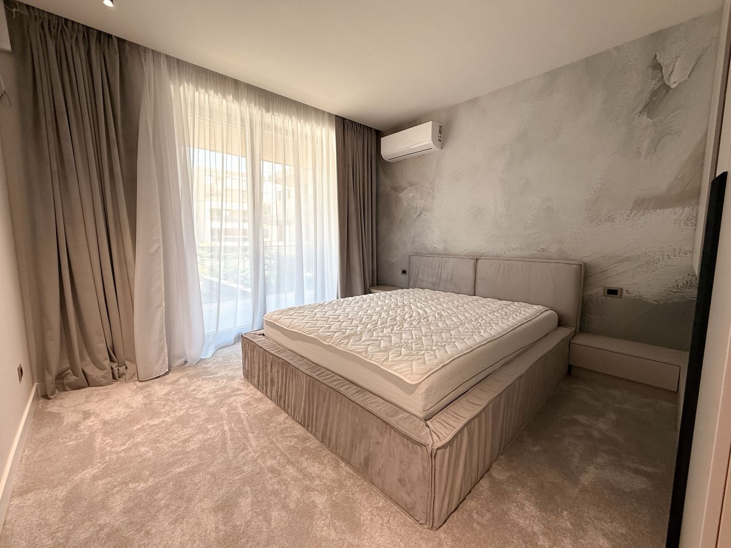 Luxury 3-Bedroom Apartment for Rent | Iancu Nicolae | Pool | 2 parking - Poză 9