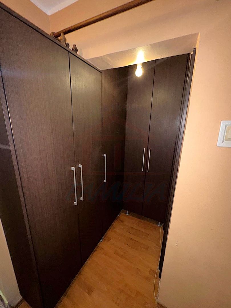 97.000 Euro, 4 camere decomandate, etaj 8 din 11, Micro 18 - Poză 9