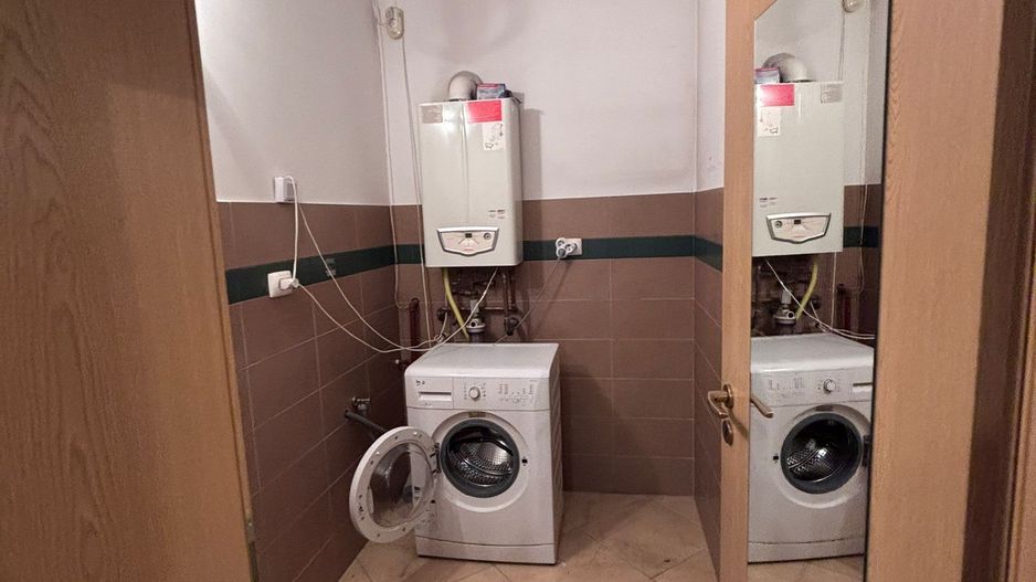 Casa individuala frumoasa si spatioasa in Giroc - Poză 47